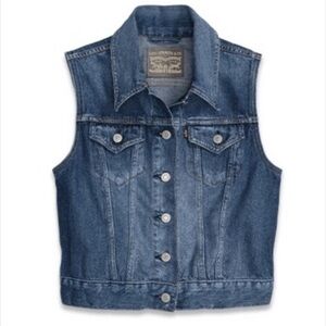 Levi’s Strauss denim button up collared jean vest - juniors L